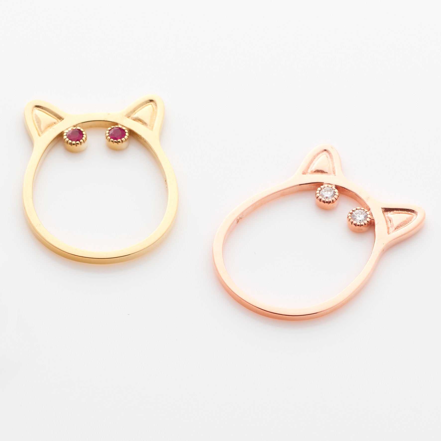 KITTY Ring. Yellow Gold, Ring, Anabela Chan Joaillerie - Fine jewelry with laboratory grown and created gemstones hand-crafted in the United Kingdom. Anabela Chan Joaillerie is the first fine jewellery brand in the world to champion laboratory-grown and created gemstones with high jewellery design, artisanal craftsmanship and a focus on ethical and sustainable innovations.